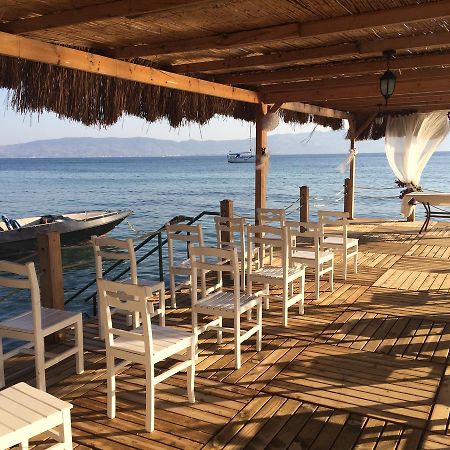Meteor Beach Hotel ทูร์กุทริส ภายนอก รูปภาพ