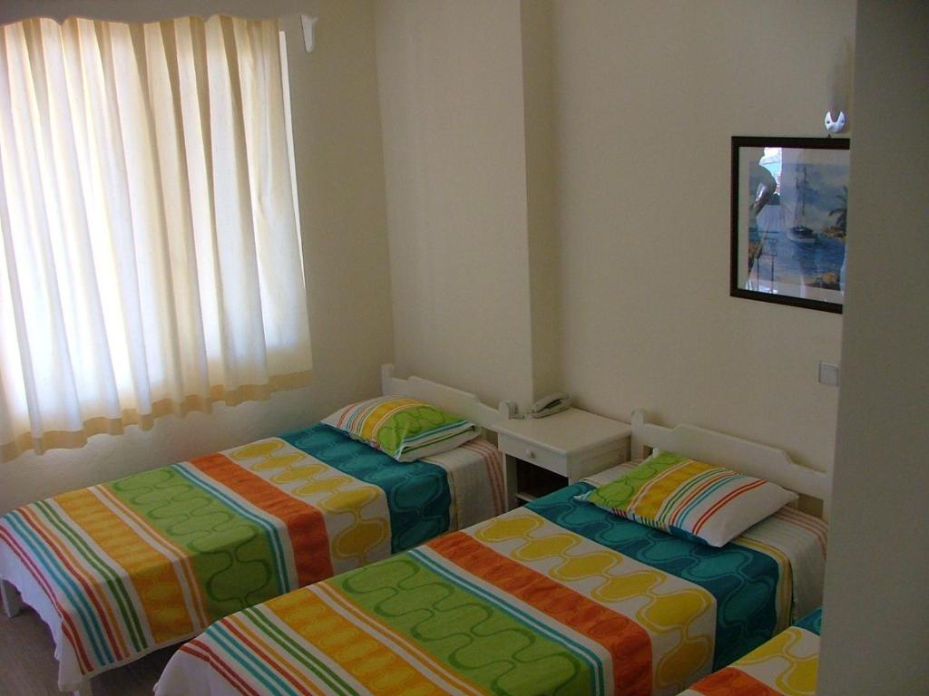 Meteor Beach Hotel ทูร์กุทริส ห้อง รูปภาพ
