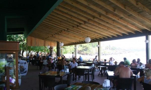 Meteor Beach Hotel ทูร์กุทริส ภายนอก รูปภาพ